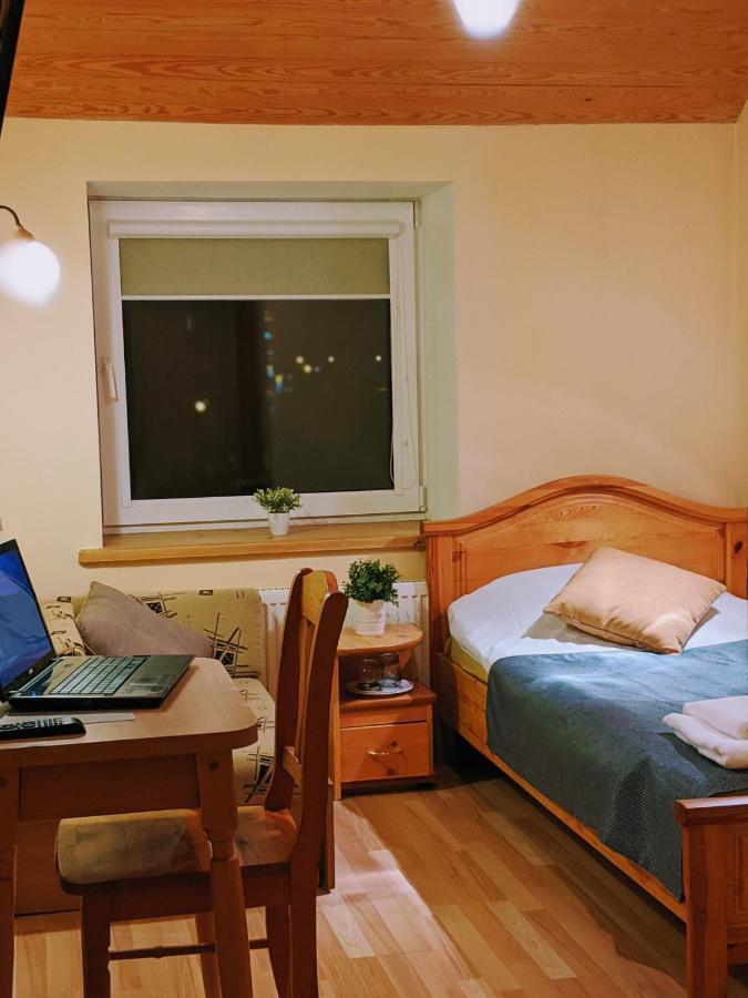 Guest House Kamara Panevezys Ngoại thất bức ảnh